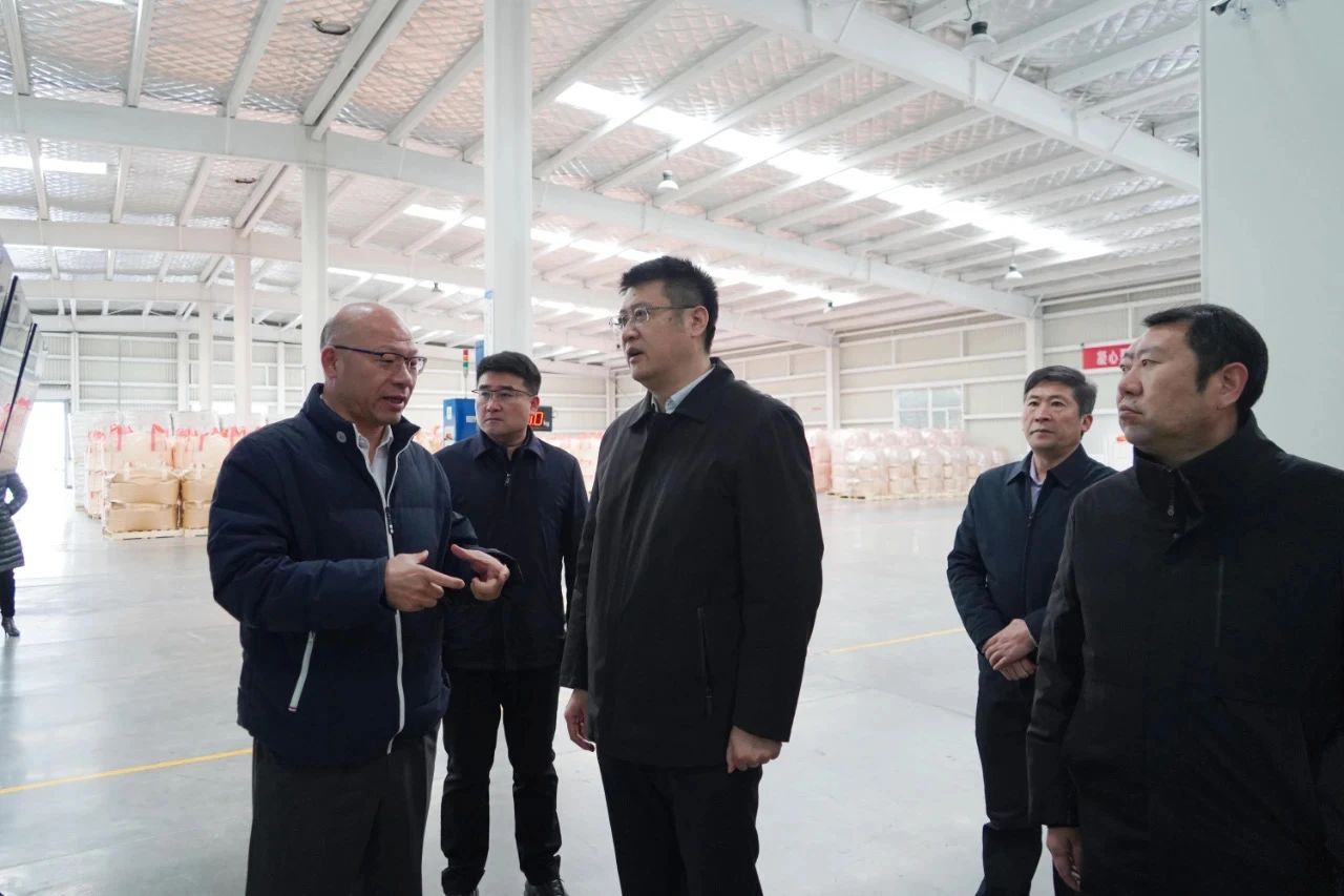 送温暖，提信心，谋发展1.jpg